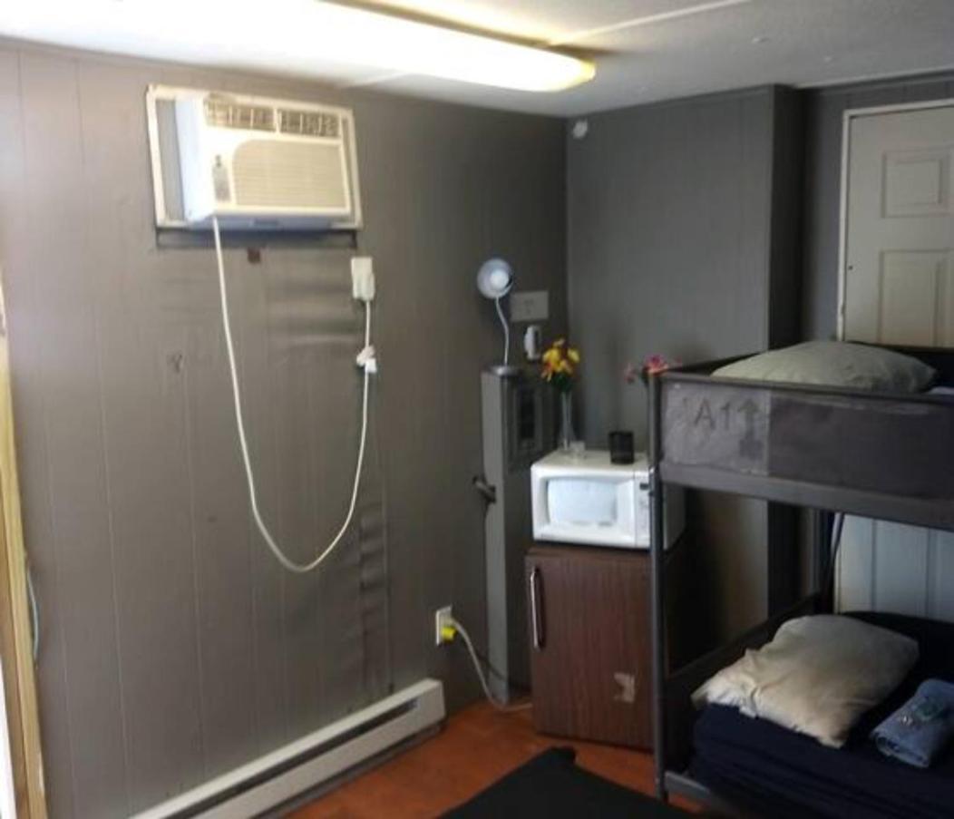 Co-Ed Dorm With Fantastic Patio! Apartment Ewing Екстериор снимка