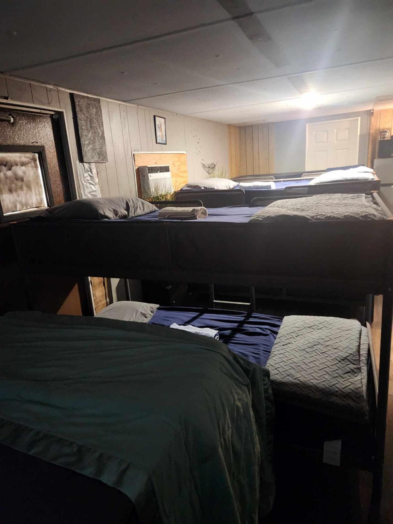 Co-Ed Dorm With Fantastic Patio! Apartment Ewing Екстериор снимка